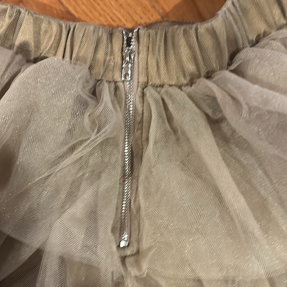 Mable brand size small tiered tulle skirt. Taupe color. - Picture 5 of 6
